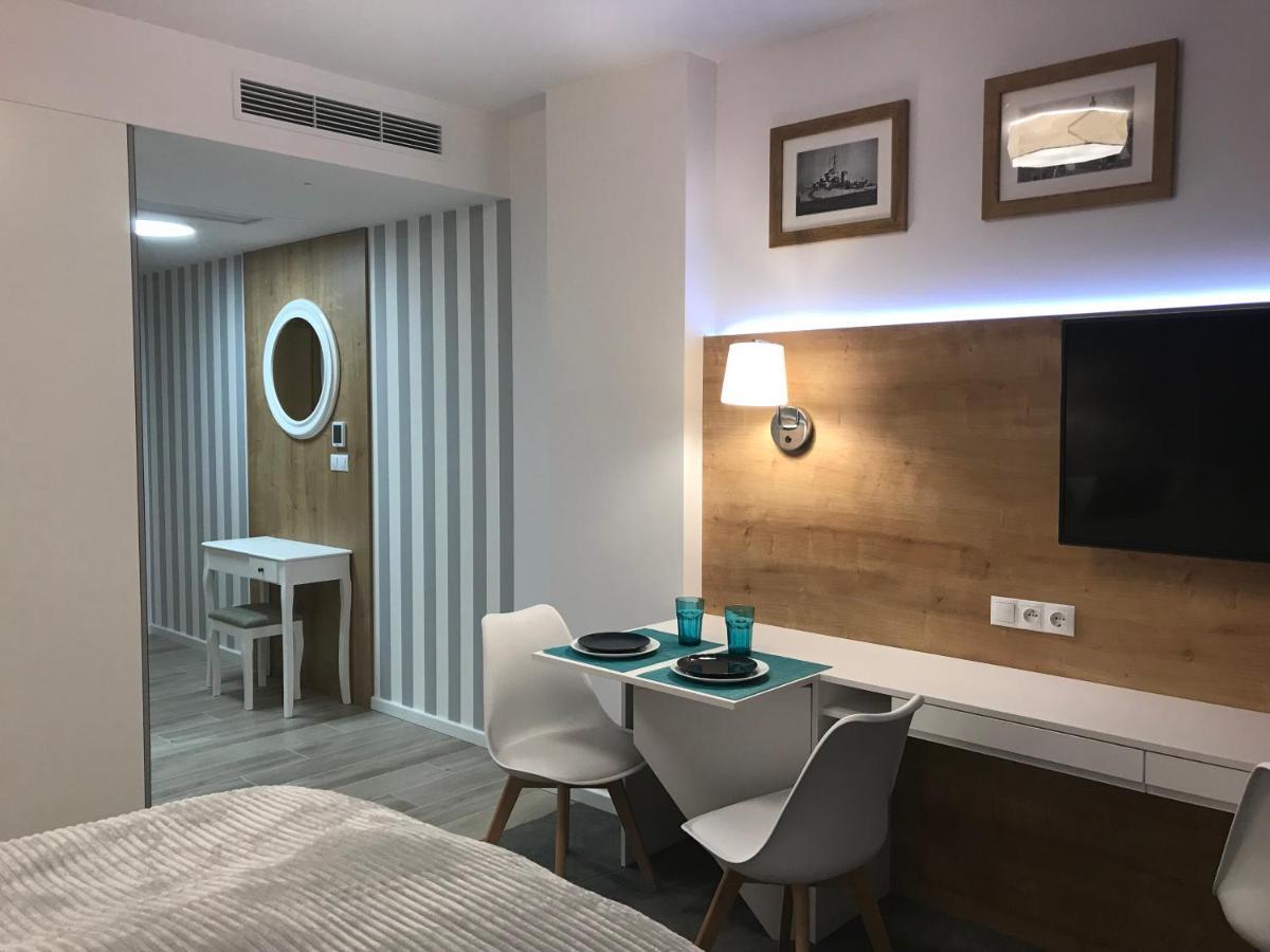 6 Pietro Seaside Apartment Kolobrzeg Exterior photo